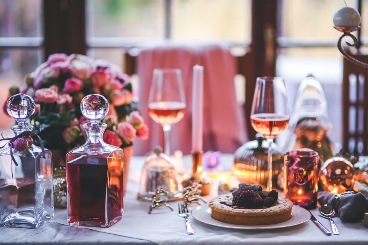 How to Host a Flawless Friendsgiving