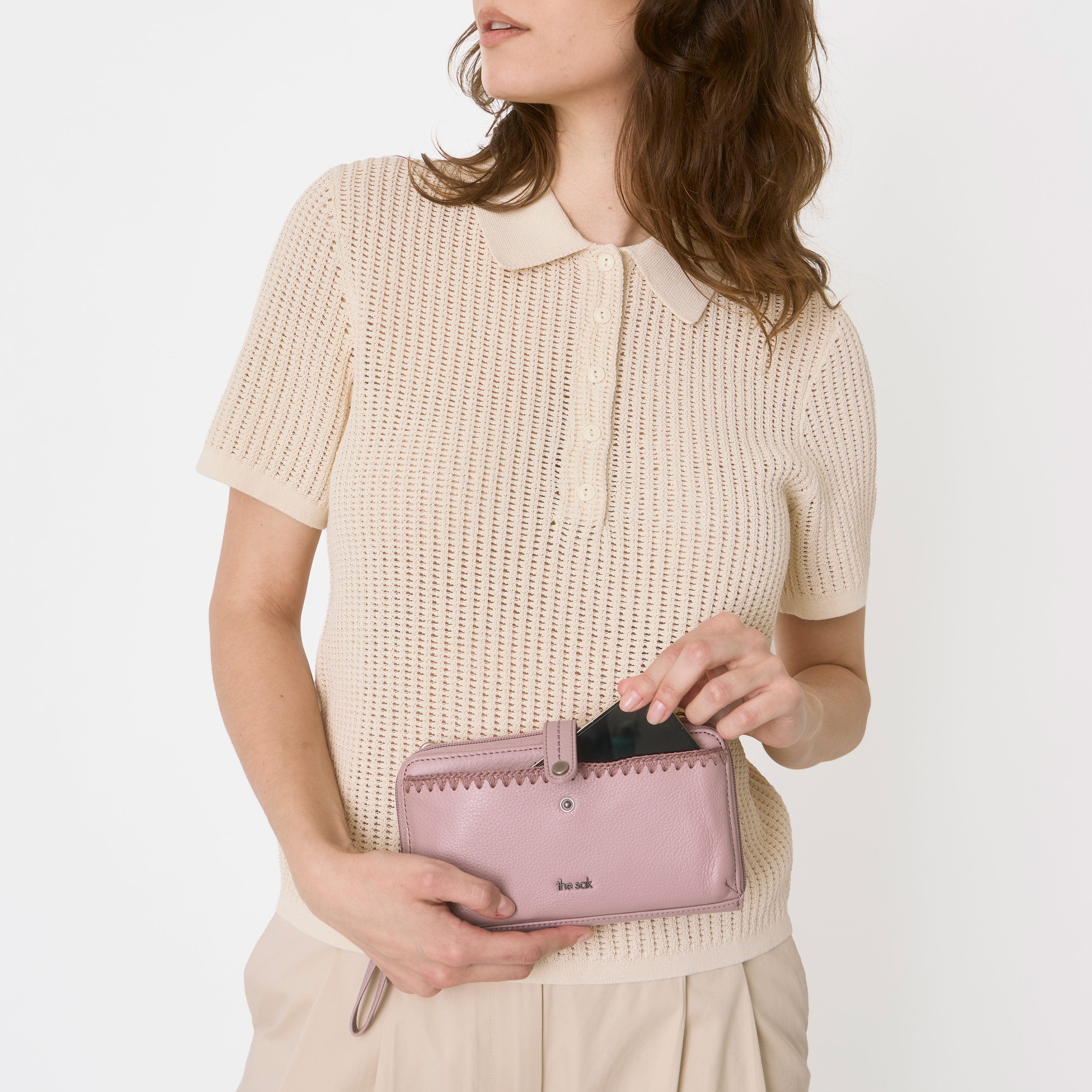 The Sak Iris Smartphone Wallet - Leather - Rosewood