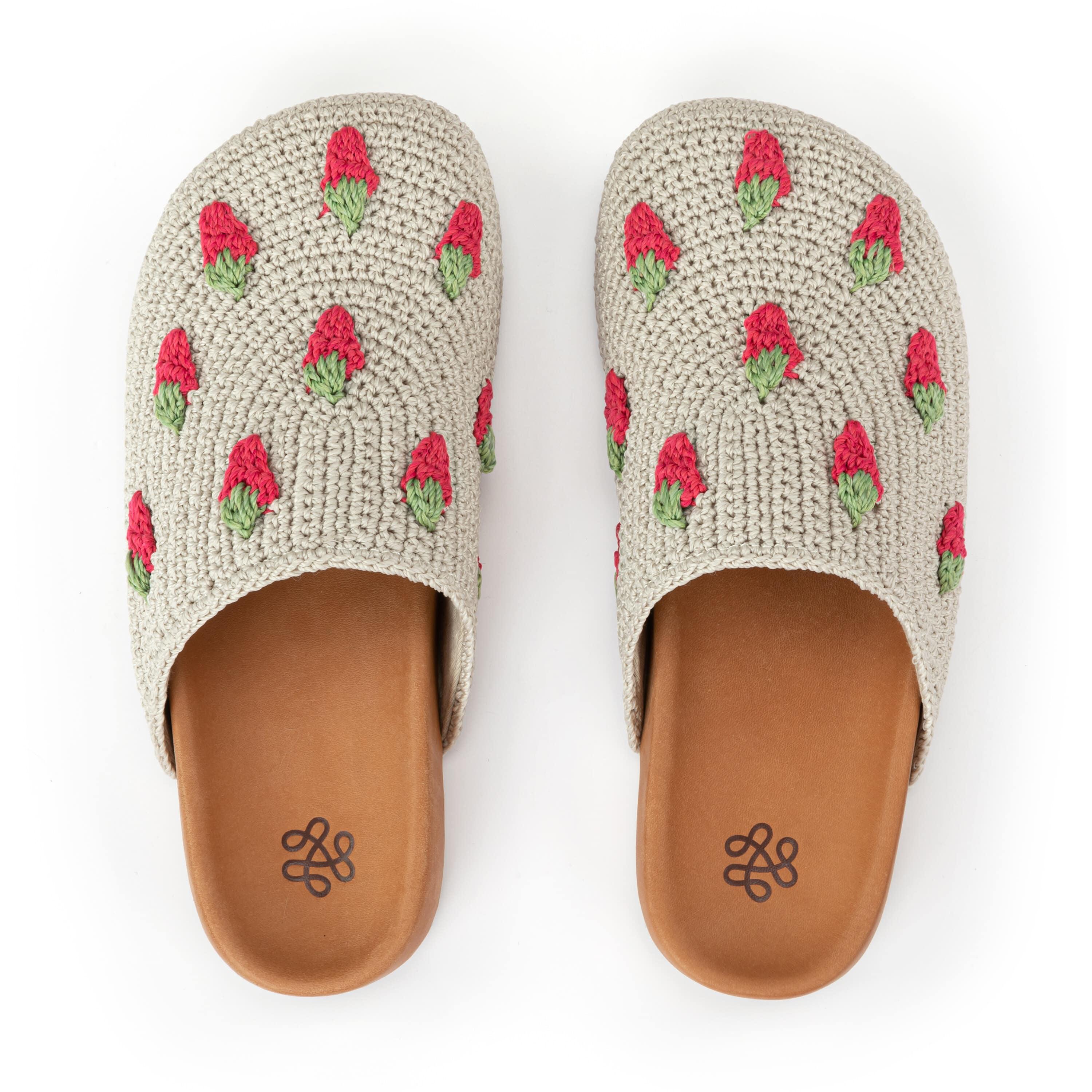 The Sak Bolinas Clog - Hand Crochet - Natural Strawberries